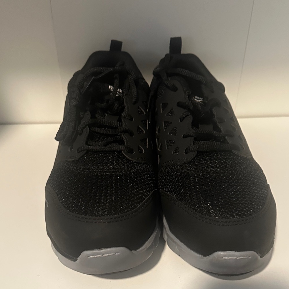 Black Athletic Women Shoes Steel Toe Work Shoes